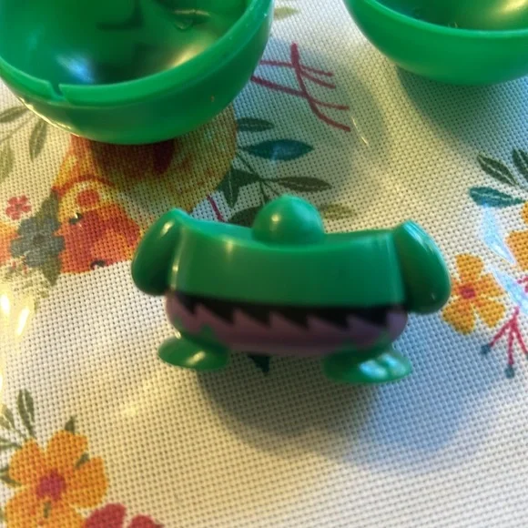 Marvel 2009 Marvel Heroes Buildable Figurines Bundle of Six (6) Hulk Spider-Man - Picture 11 of 15